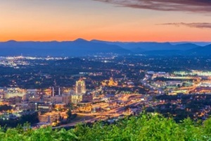 roanoke, virginia, USA Skyline evening scene